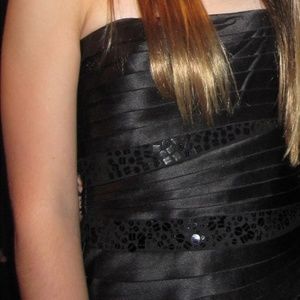 BCBG Cocktail dress - black SIZE 4